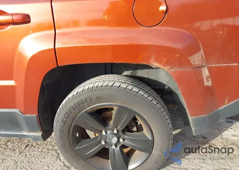 2012 Jeep Patriot Latitude из США, поврежденный, VIN 1C4NJRFB4CD671703